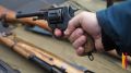 В Воронежской области силовики изъяли у 3 подпольных оружейников 8 гранатометов и 83 гранаты