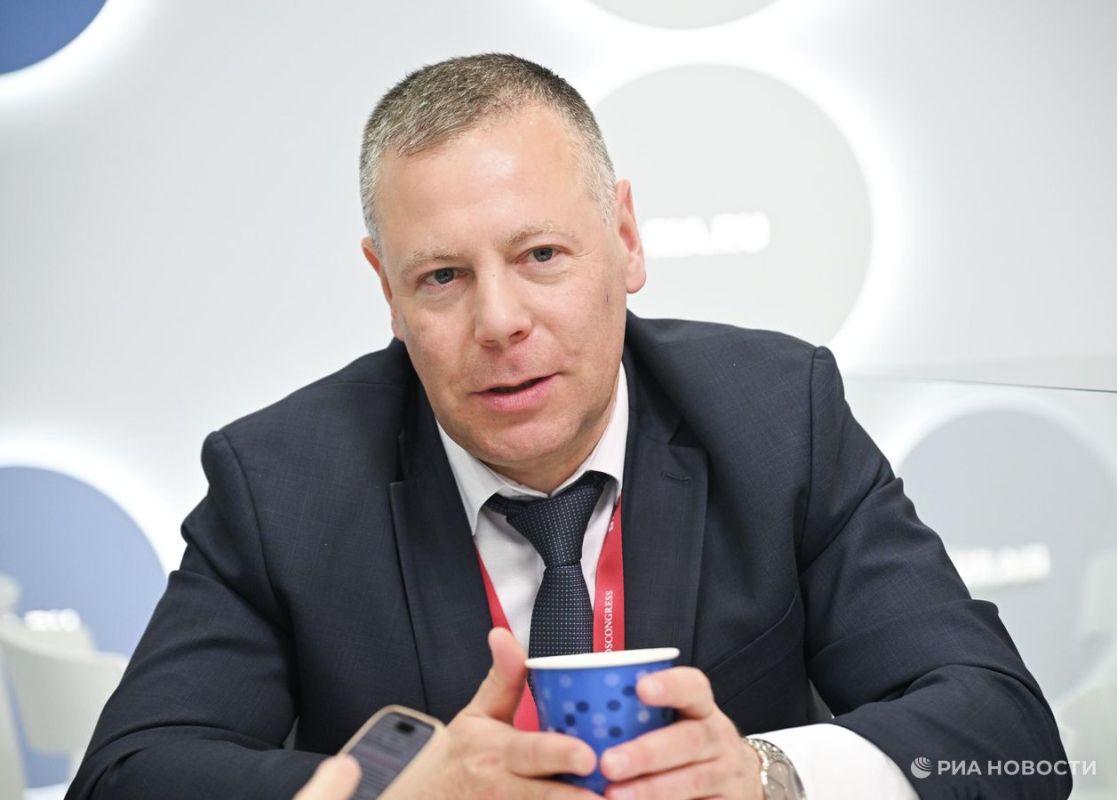 Евраев рассказал о ремонте школ и детсадов в Ярославской области
