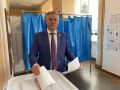 Заместитель председателя областной Думы, руководитель фракции «Единая Россия» Виктор Логвинов проголосовал на избирательном участке в Воронежском агроуниверситете: