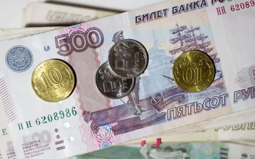 Очередной штраф грозит компании АО «Экотехнологии» за срыв графика вывоза мусора в одном из дворов Воронежа