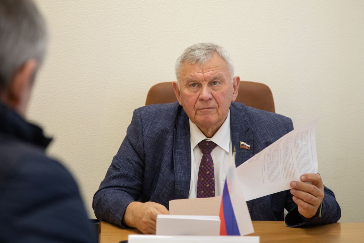 Владимир Верзилин провел прием граждан