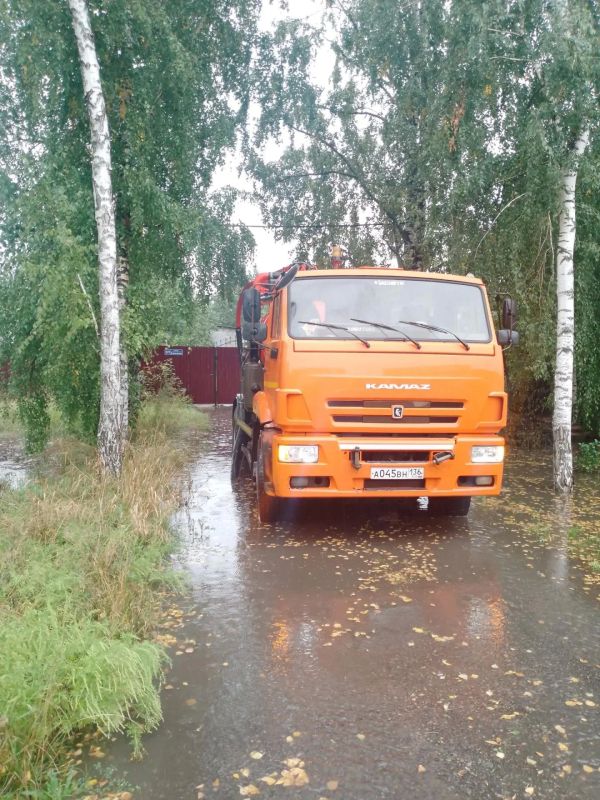 Городские коммунальные службы продолжают работу
