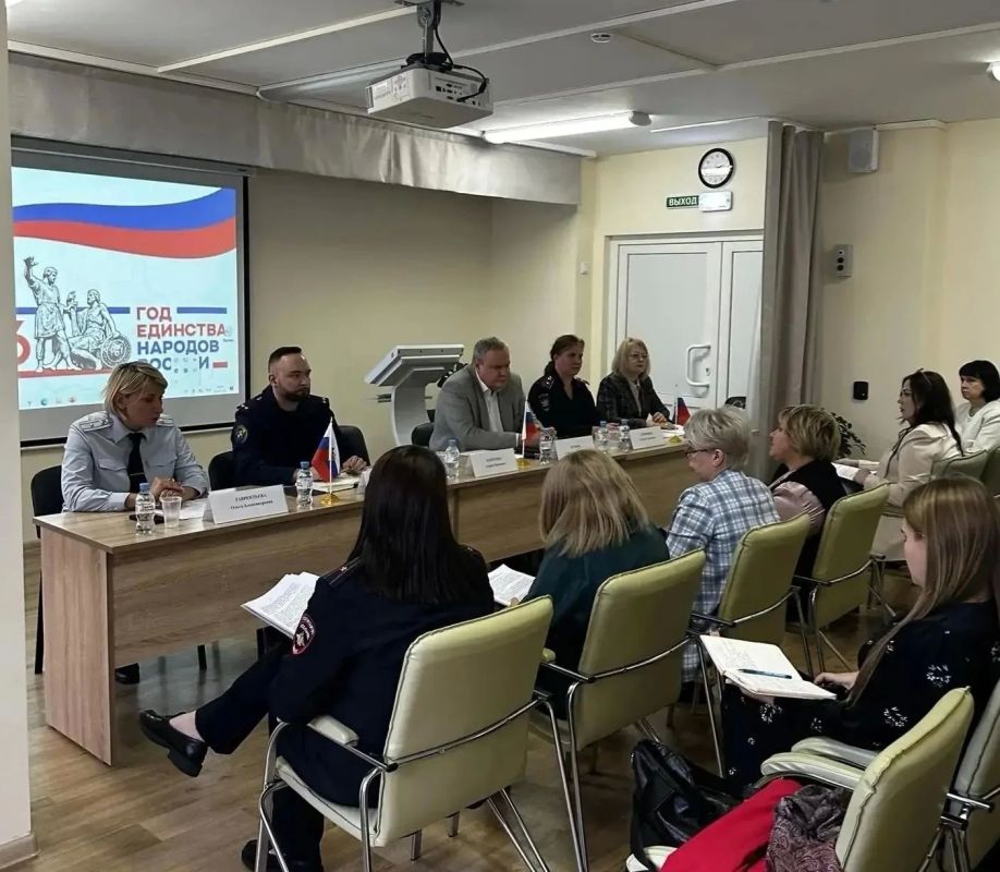 В Воронеже сотрудник регионального следственного управления СК России принял участие в расширенном заседании комиссии по делам несовершеннолетних и защите из прав