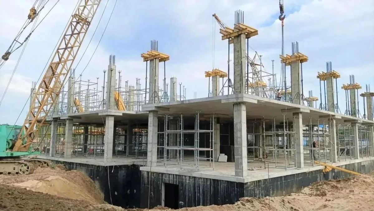 Под Воронежем строят школу на 8 тысяч «квадратов» для ребят из трех населенных пунктов