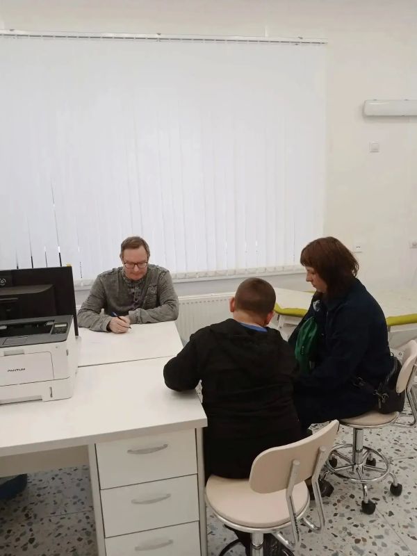 Юные пациенты Новохопёрской больницы получили консультации экспертов «Паруса надежды»