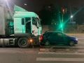 В Новоусманском районе столкнулись иномарка и грузовик