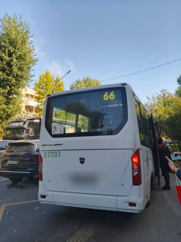 Водитель автобуса №66 нецензурно выражался и начал драку с пассажиром
