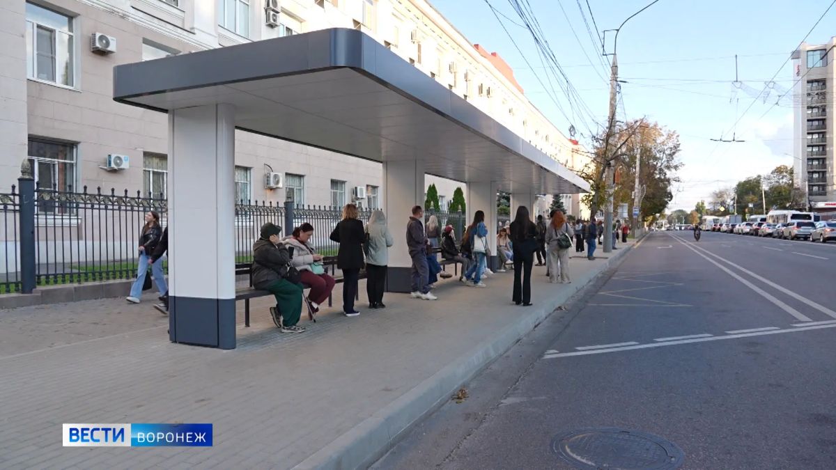 Отгадаете загадку? Без окон, без дверей, полна горница людей