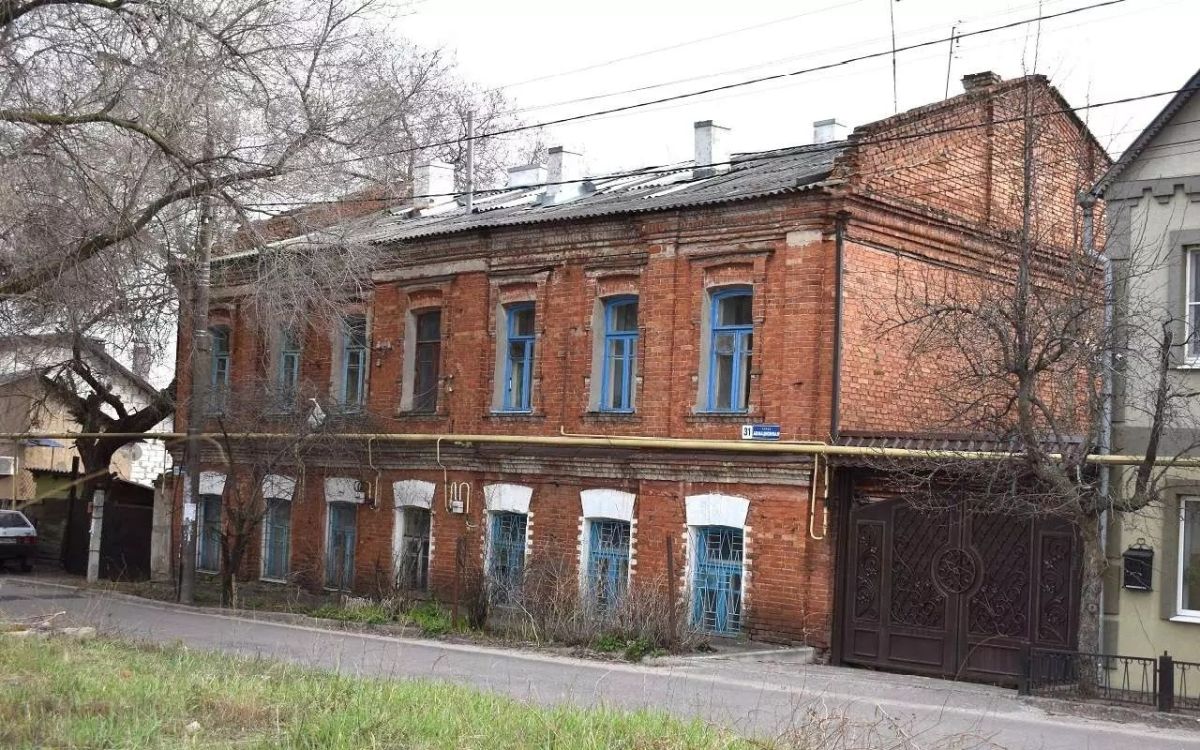 В историческом здании «Дом Скуратовой, где жил Юхневич» (улица Авиационная, 31) обновят фасад и фундамент
