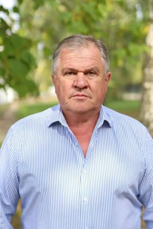 Сергей Петрин: Удивительно, как иногда символично совпадают личные и профессиональные праздники — в День учителя отметил свой день рождения Почетный гражданин Сергей Викторович Карпов