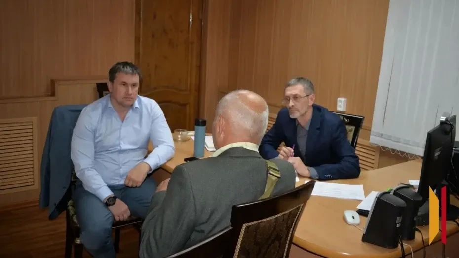 Министр здравоохранения Воронежской области Игорь Банин провел личный прием жителей в Калаче