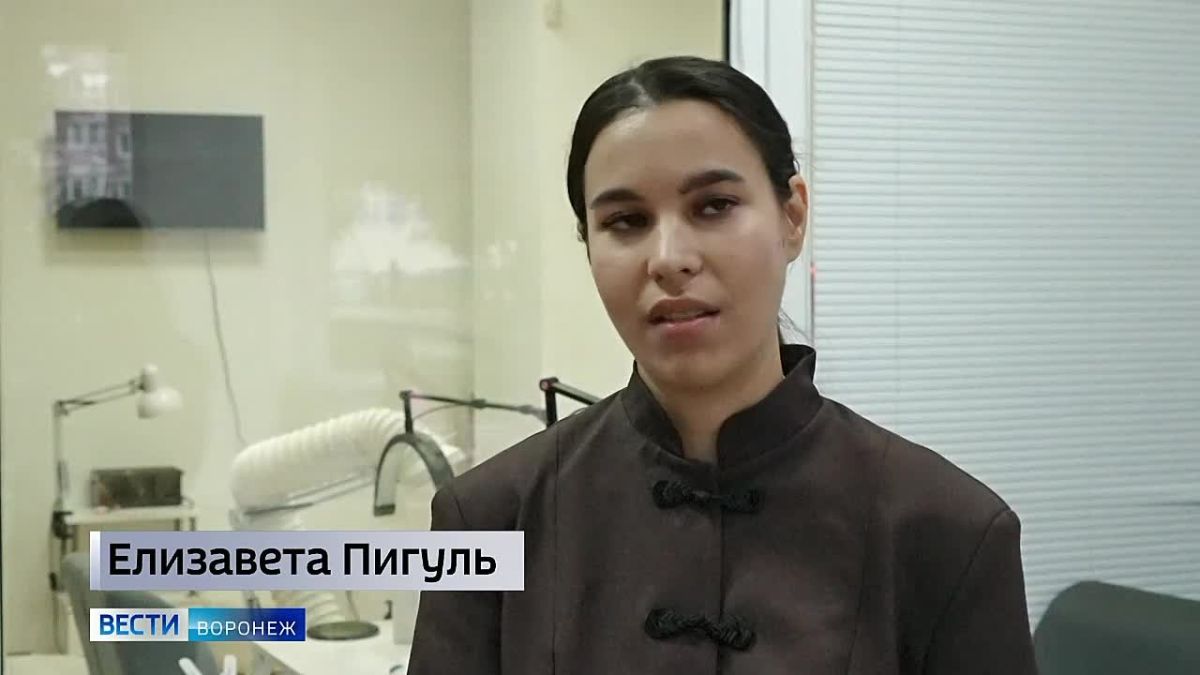 Громкое дело о мошенничестве мастера по наращиванию ресниц закрыли