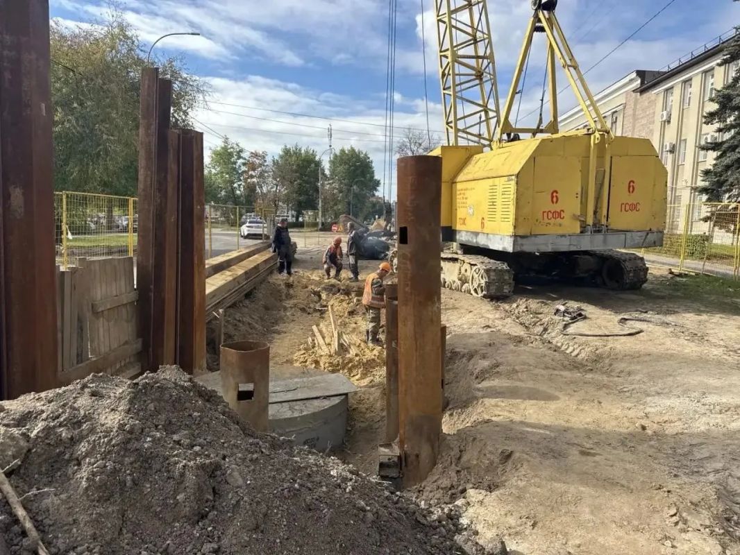 Масштабный ремонт коллектора на улице Циолковского на левом берегу завершили