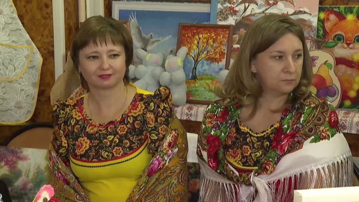 В Воронежском «Доме детства» уже в пятый раз прошла благотворительная ярмарка, которая называется «Россия, Родина, Единство»