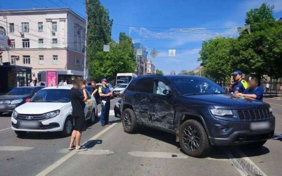 Центральный районный суд Воронеж вынесли приговор водителю, устроившему смертельное ДТП на пересечении улиц Плехановской и Пушкинской