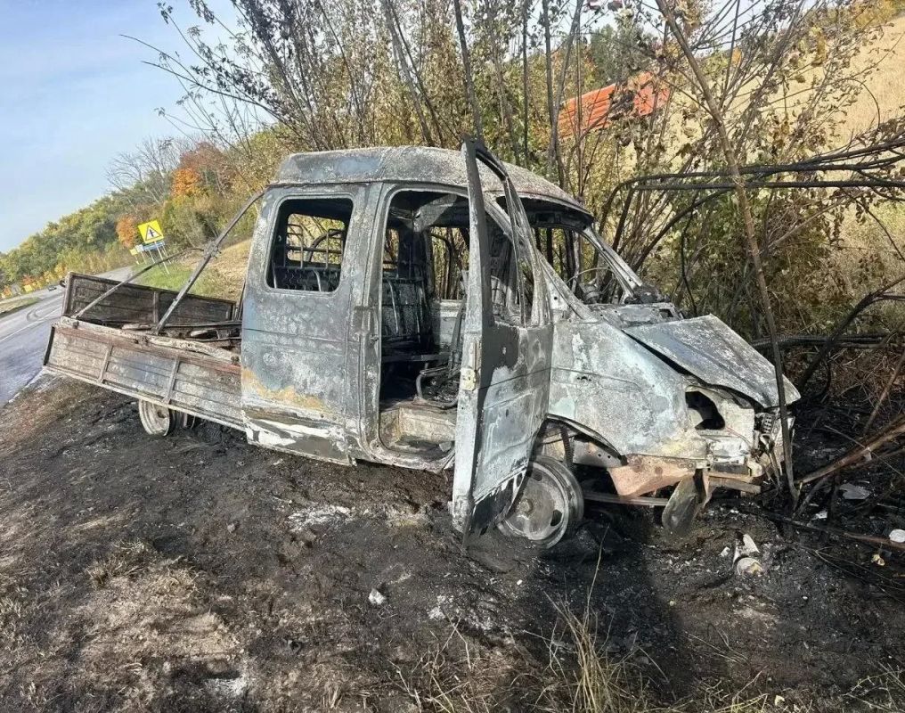 «Газель» сгорела после столкновения с КамАЗом в Хохольском районе