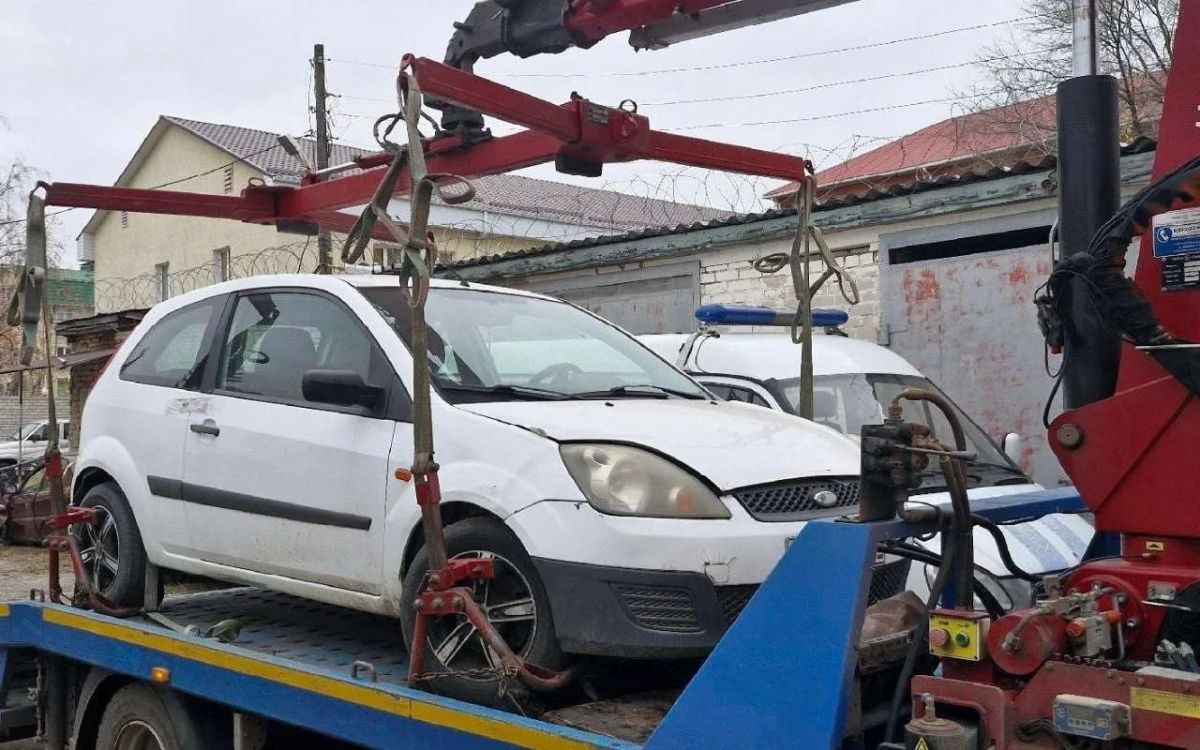 Свыше 260 брошенных автомобилей эвакуировали с городских улиц и дворов Воронежа