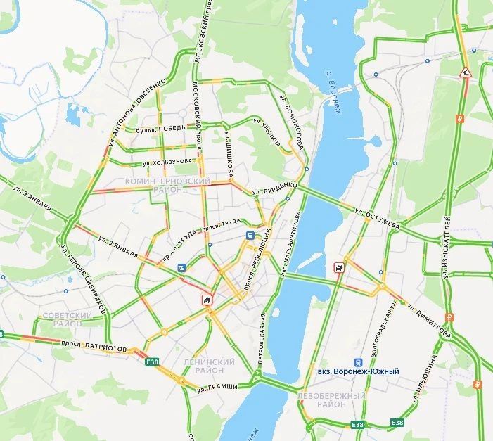 Воронеж встал утром в жутких 5-балльных пробках