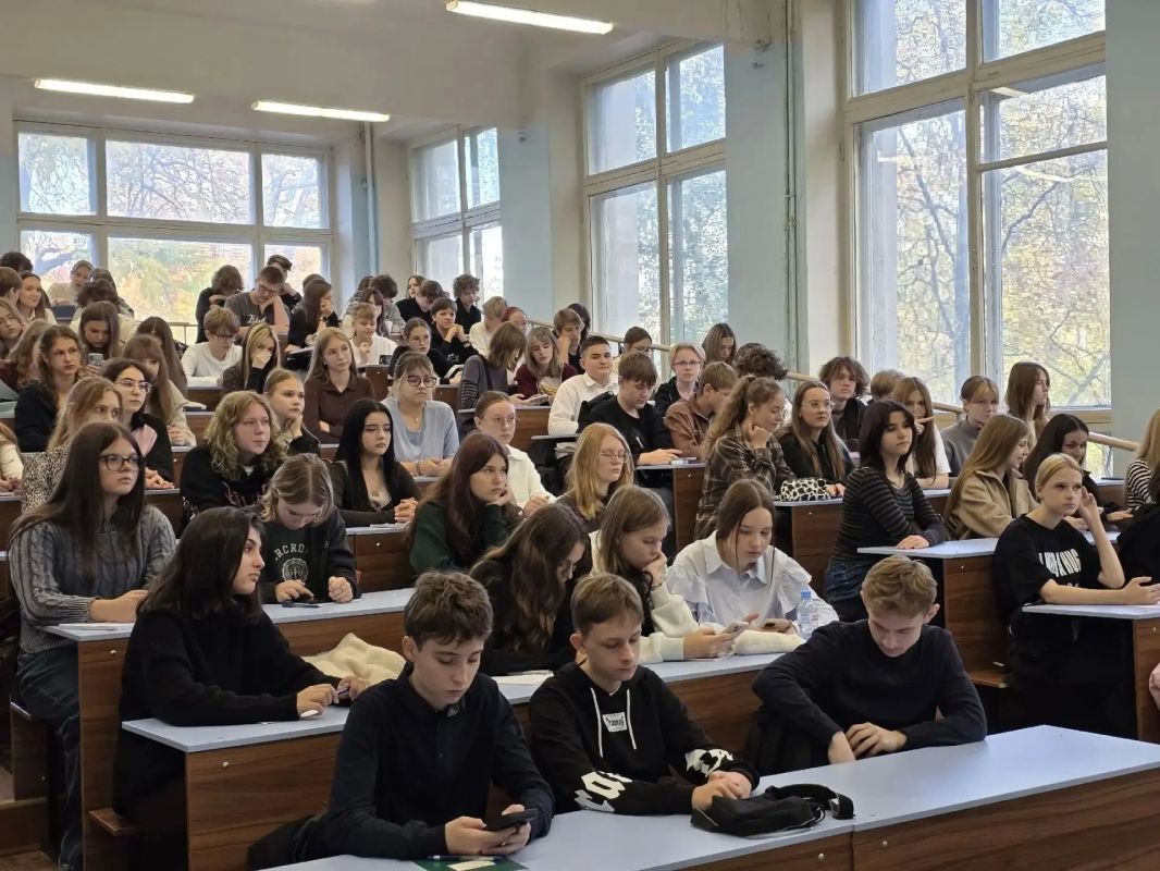 Будущие специалисты тестируют профессии во ВГУИТ