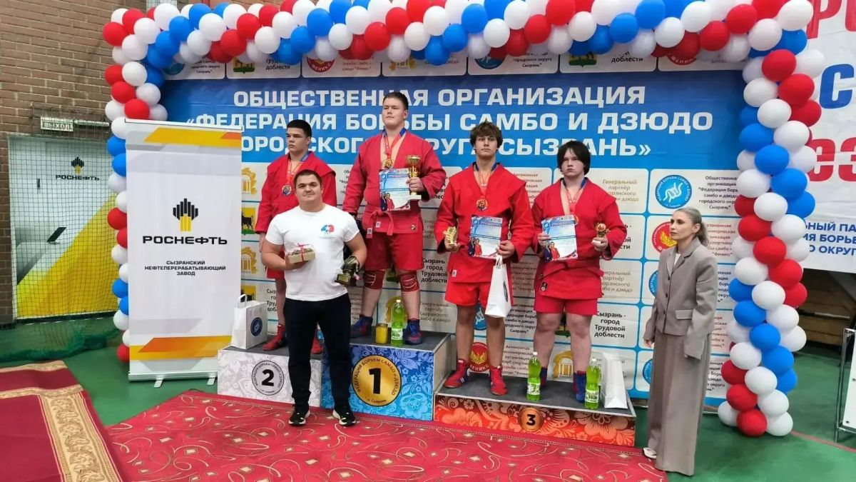 Воронежский самбист Максим Фоломеев одолел 16 соперников и покорил всероссийские соревнования