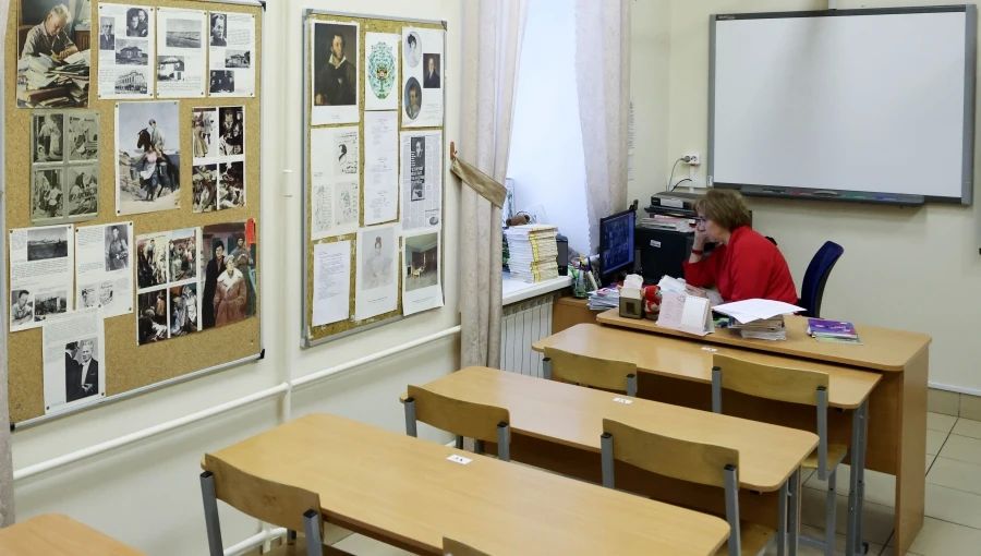 Власти Воронежской области попросили прекратить привлекать учителей к патрулированию улиц