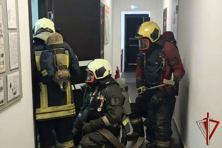 В Воронеже росгвардейцы отработали действия при возникновении пожара