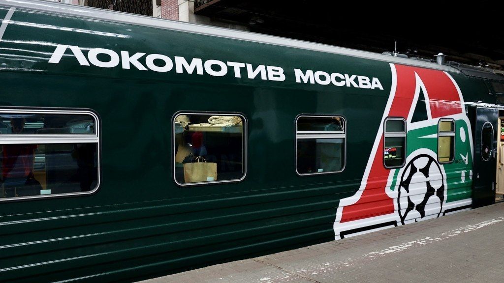 Футболисты "Локомотива" были в поезде, который попал под удар ВСУ под Воронежом, рассказал руководитель департамента коммуникаций московского ФК Zvezdanews
