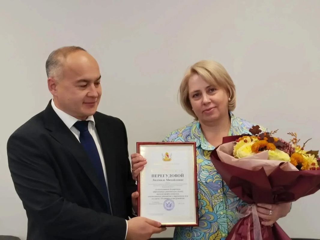 Министерство поздравляет с юбилеем советника отдела проектного управления и развития инициативного бюджетирования министерства Перегудову Людмилу Михайловну
