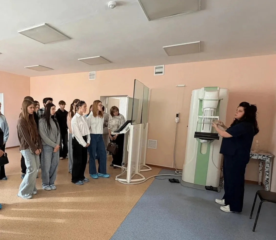 Учащиеся 8-9 классов школ Борисоглебска побывали в поликлинике №1 районной больницы и узнали, как устроена работа медицинского учреждения изнутри. Для многих из них медицина раньше была просто словом, а теперь представлются...