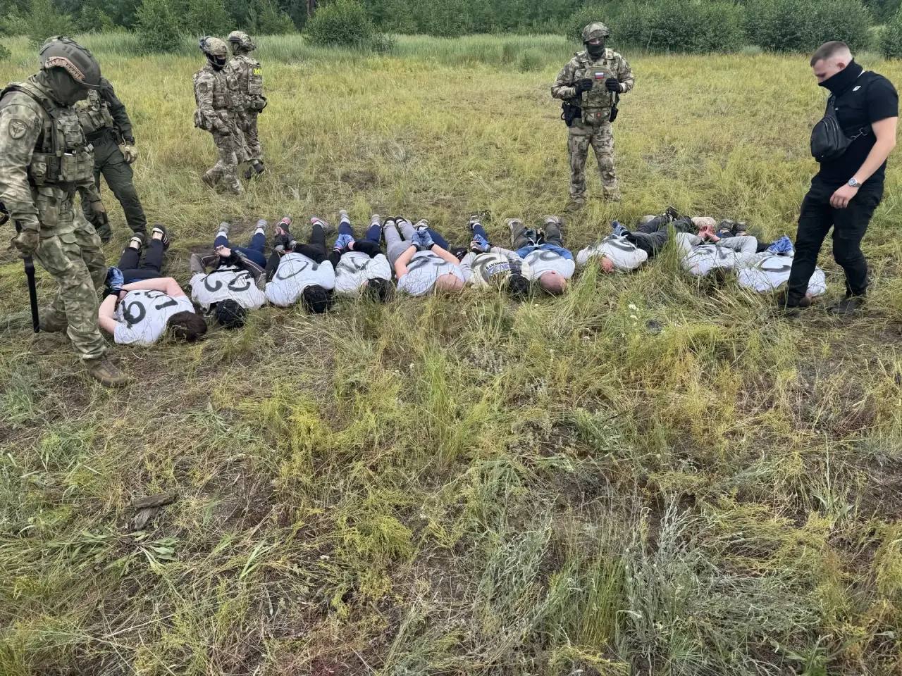 28 октября т.г. в Воронеже силовики пресекли договорную драку («забив») между членами воронежских околофутбольных группировок «Аргумент» и «Метеор», задержано 20 человек