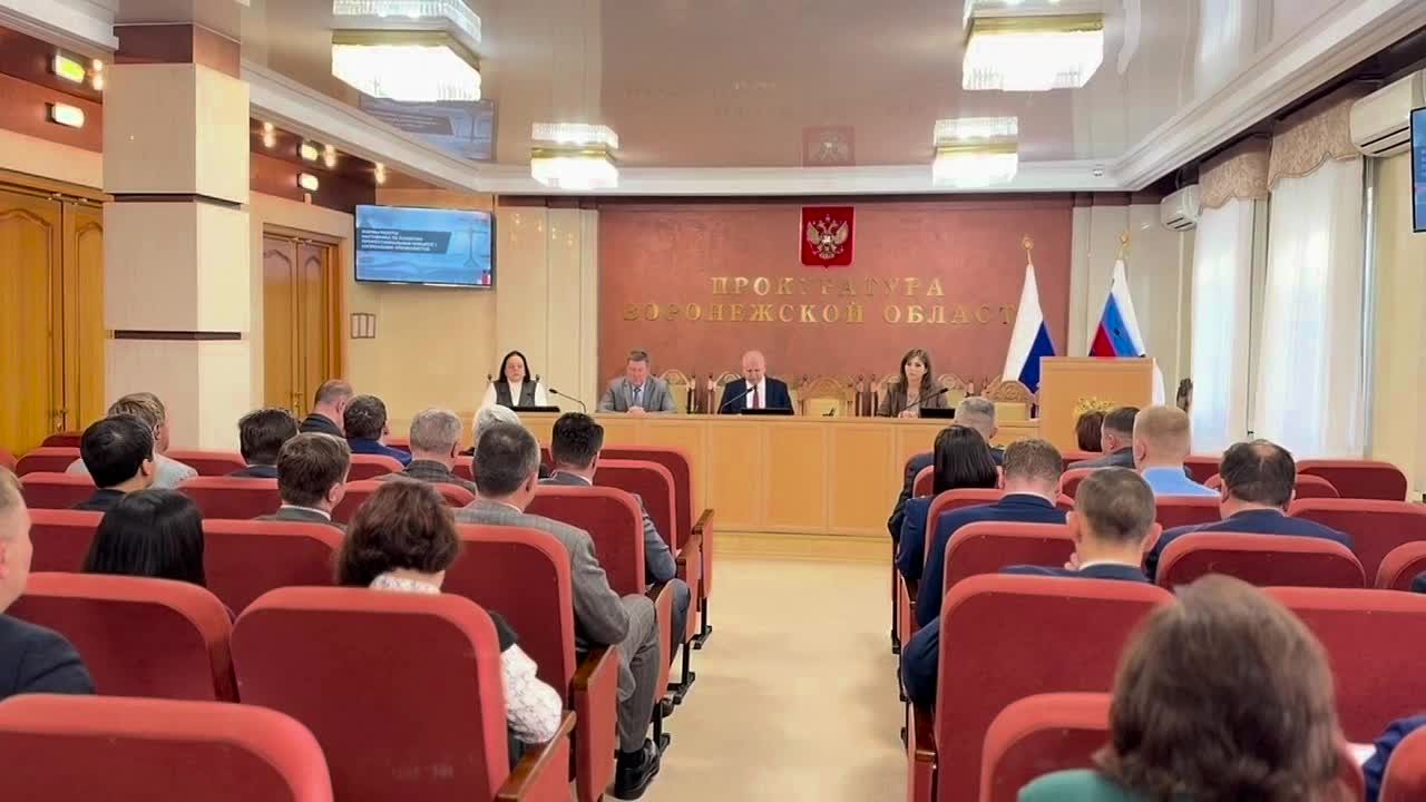 Сегодня, 30 октября 2026 года, в рамках работы по повышению квалификации отделом кадров прокуратуры области организован и проведен семинар с наставниками молодых специалистов на тему: «Организация работы по наставничеству»